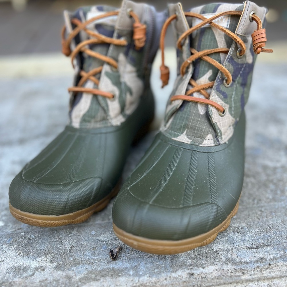 Women’s Sperry Camouflage Boots